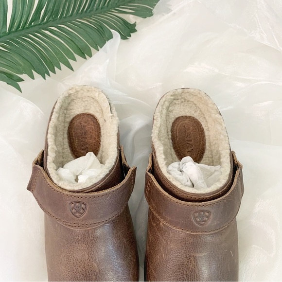 Ariat Women’s Sport Mule Fur! Mule Shoe - Picture 6 of 11